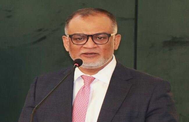 ভারতের নিষেধাজ্ঞা ভারতীয় ব্যবসায়ীদেরই ক্ষতিগ্রস্ত করবে: বাণিজ্য উপদেষ্টা শেখ বশিরউদ্দীন