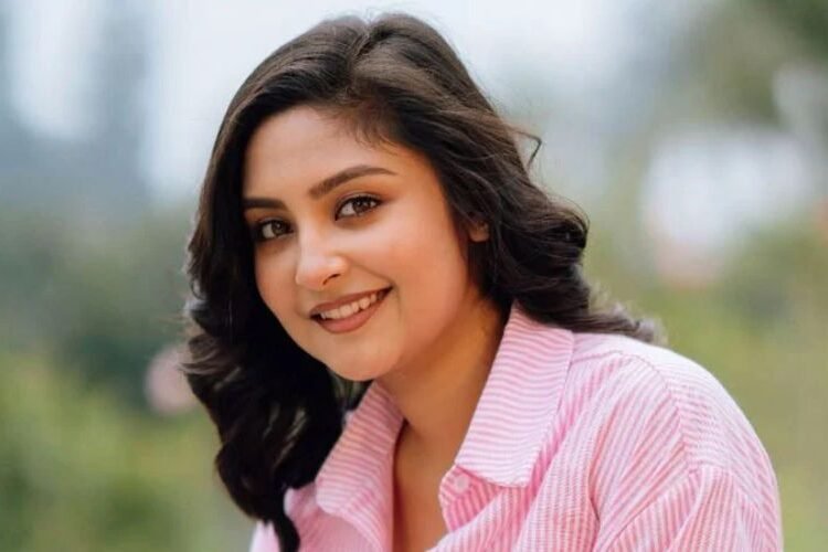 অভিনেত্রী নাজনীন নীহা