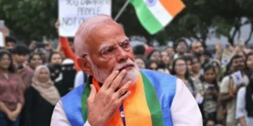 মোদির ঘোষণাতেও অনড় আন্দোলনকারীরা