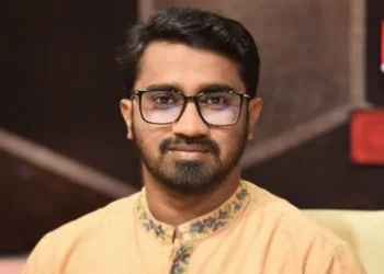 নাসীরুদ্দীন পাটোয়ারীর বিরুদ্ধে ফোনে হুমকির অভিযোগ রাশেদ খানের
