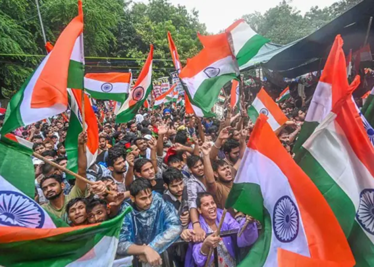 দিল্লিতে ‘ককরোচ’ আন্দোলন, চাপে মোদি সরকার?